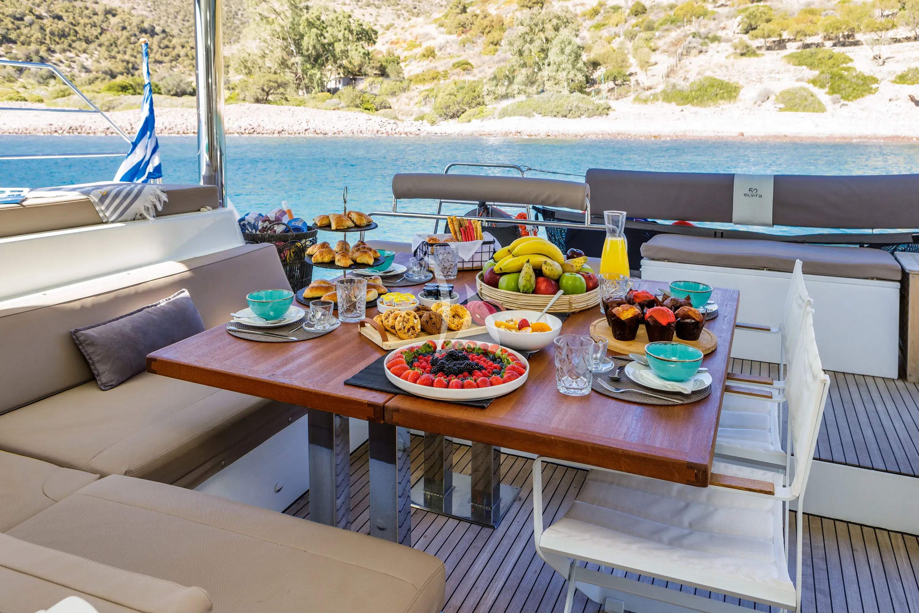 ELVIRA 52