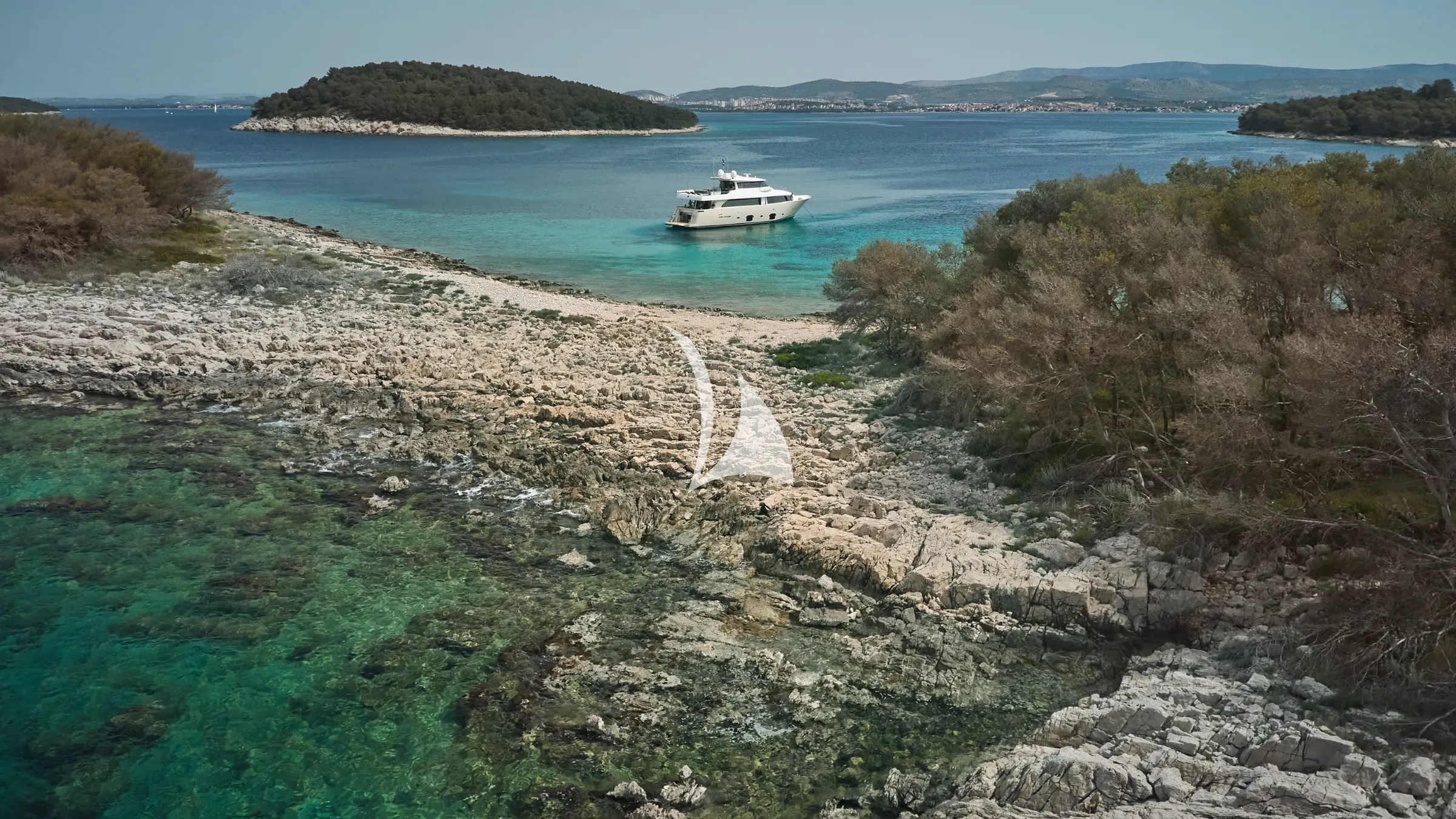 FRIEND'S BOAT