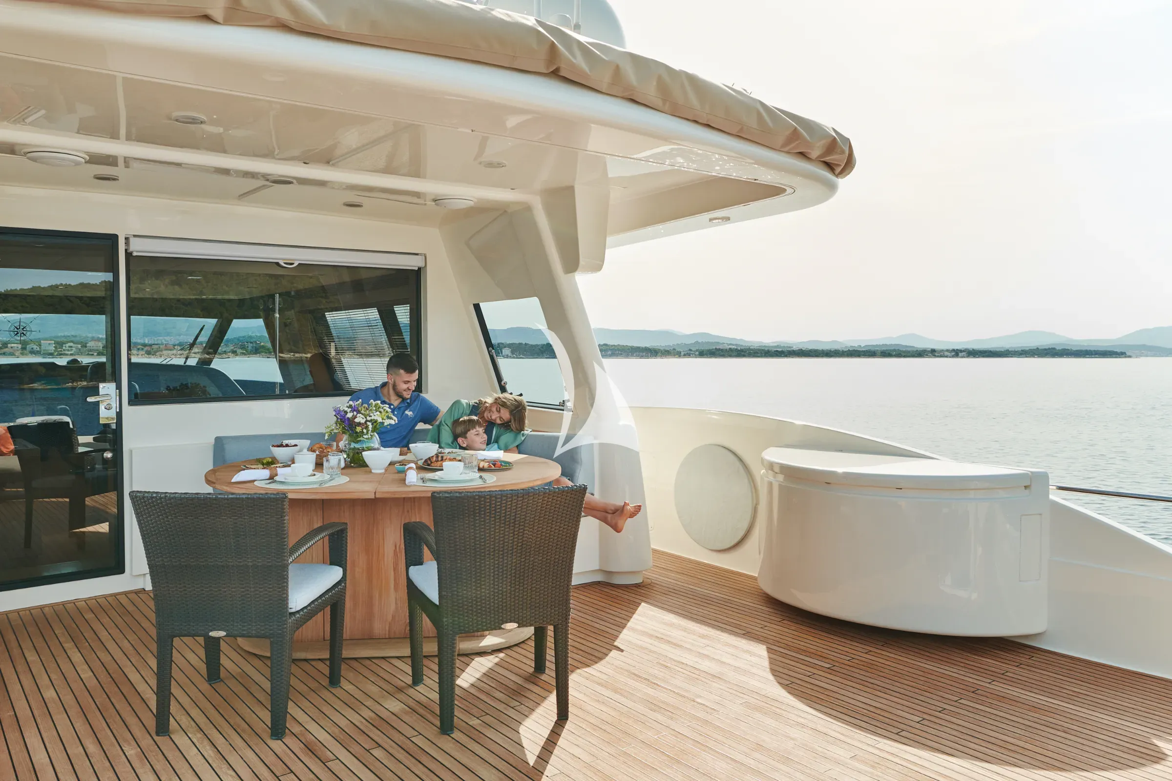FRIEND'S BOAT