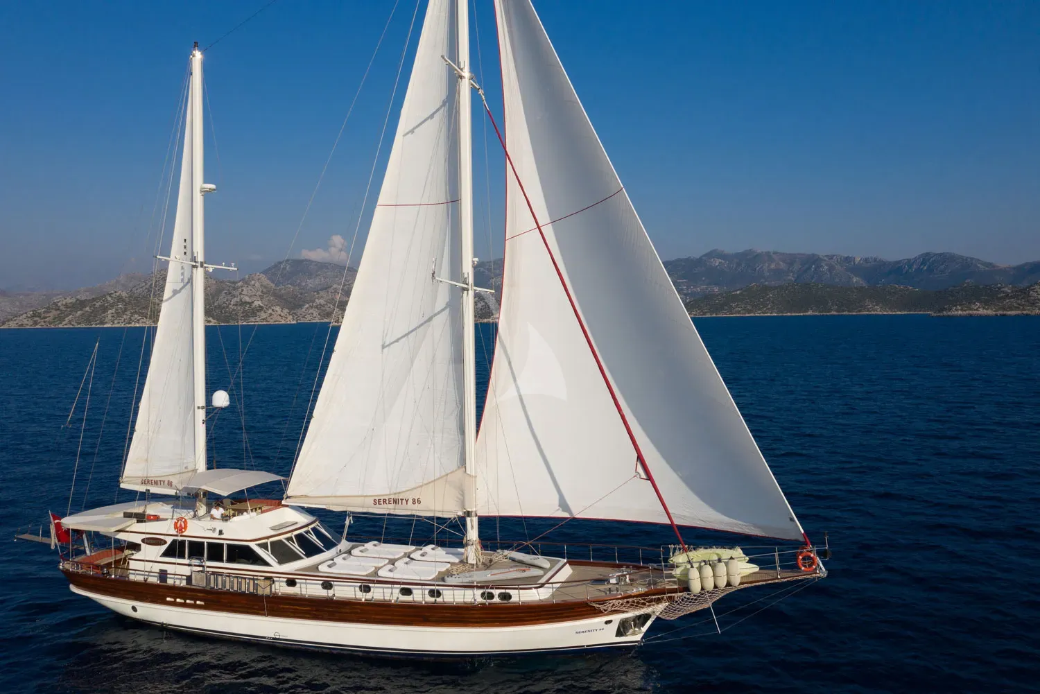SERENITY 86