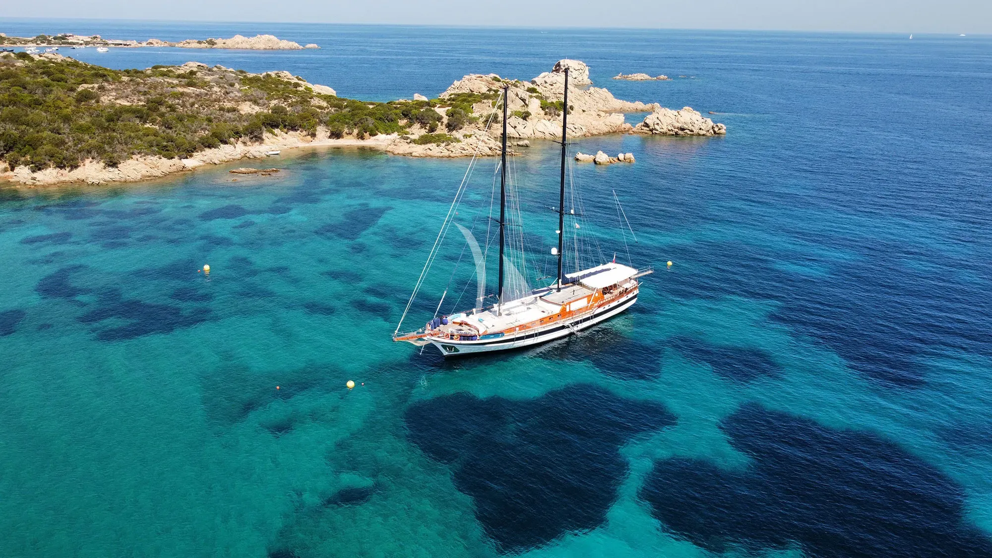 ELIANORA