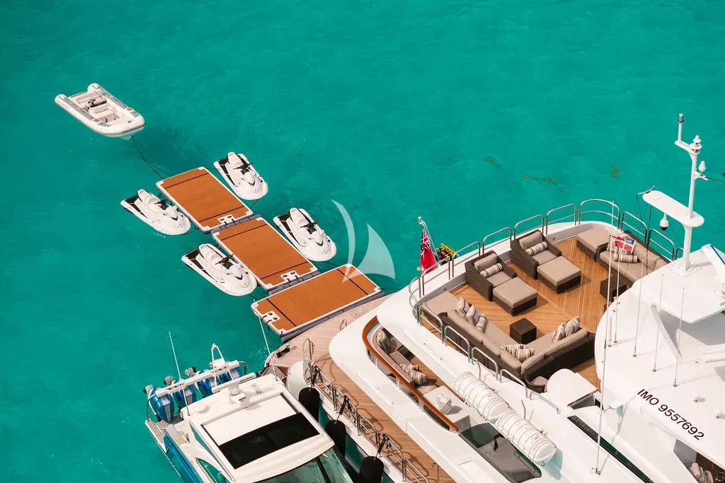 OCEAN CLUB