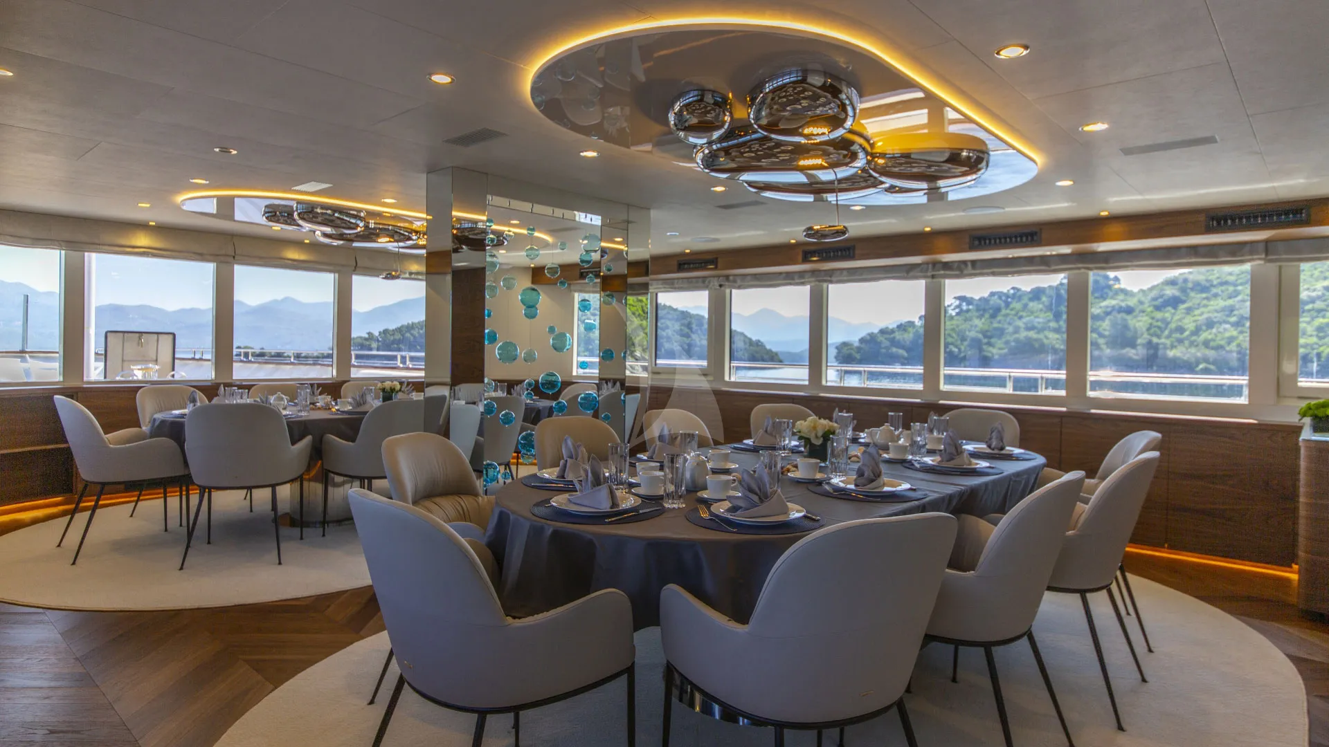 M/Y ANTHEA