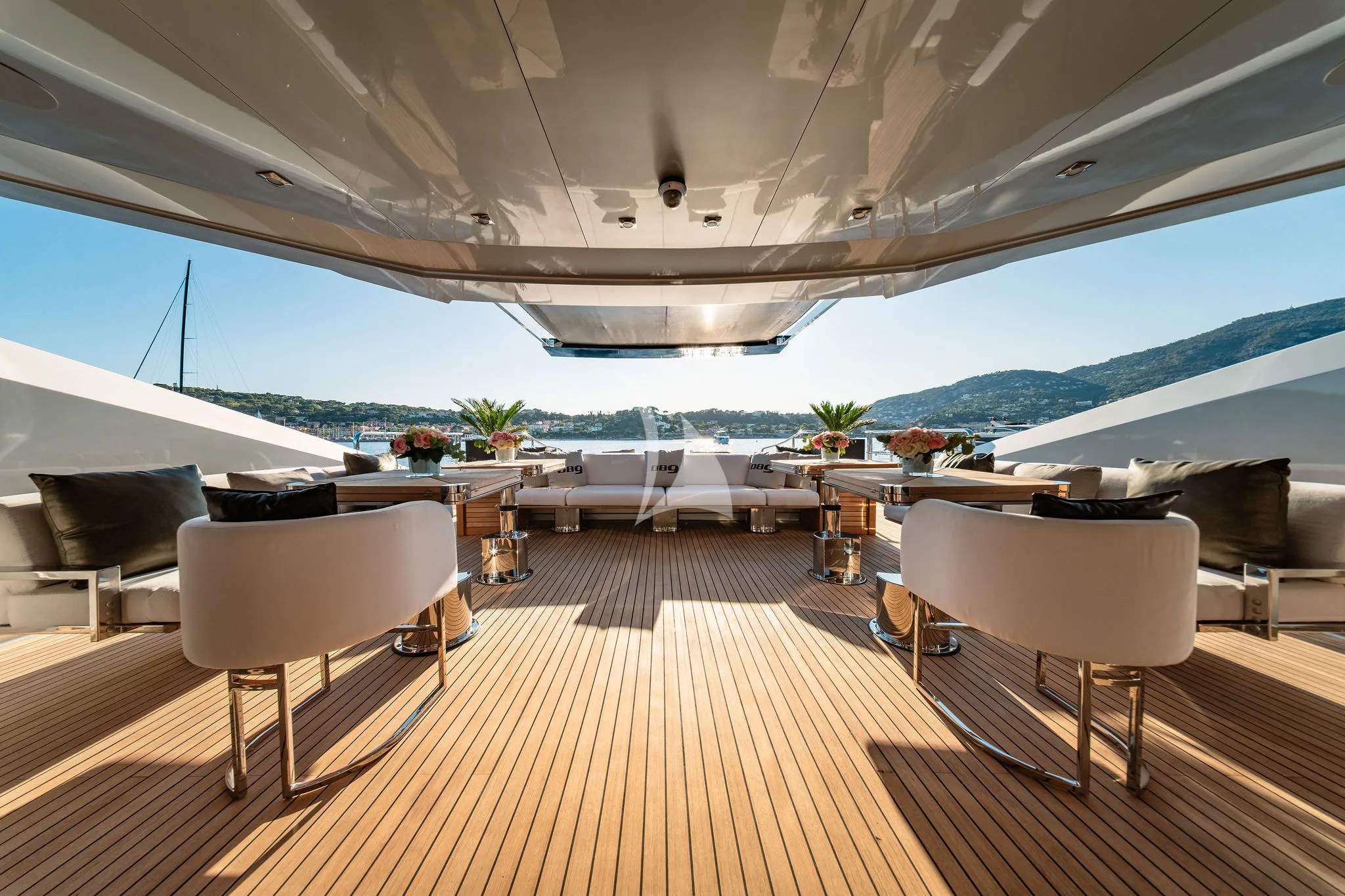 DB9