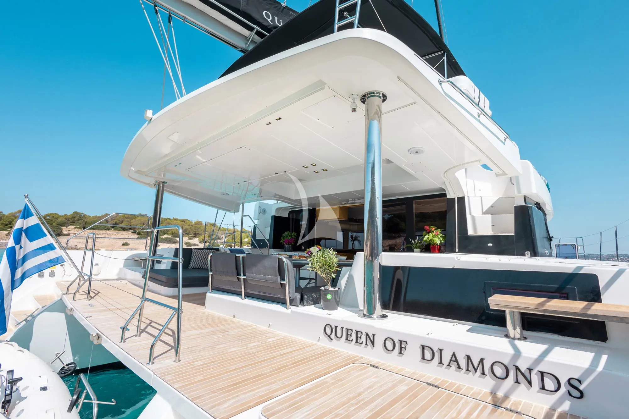 QUEEN OF DIAMONDS