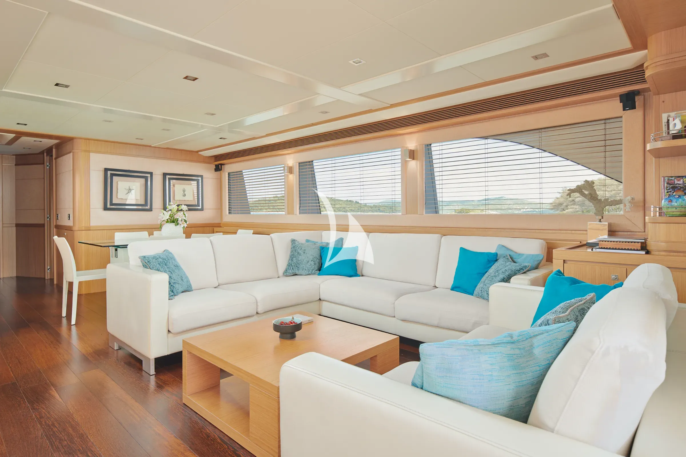 FRIEND'S BOAT