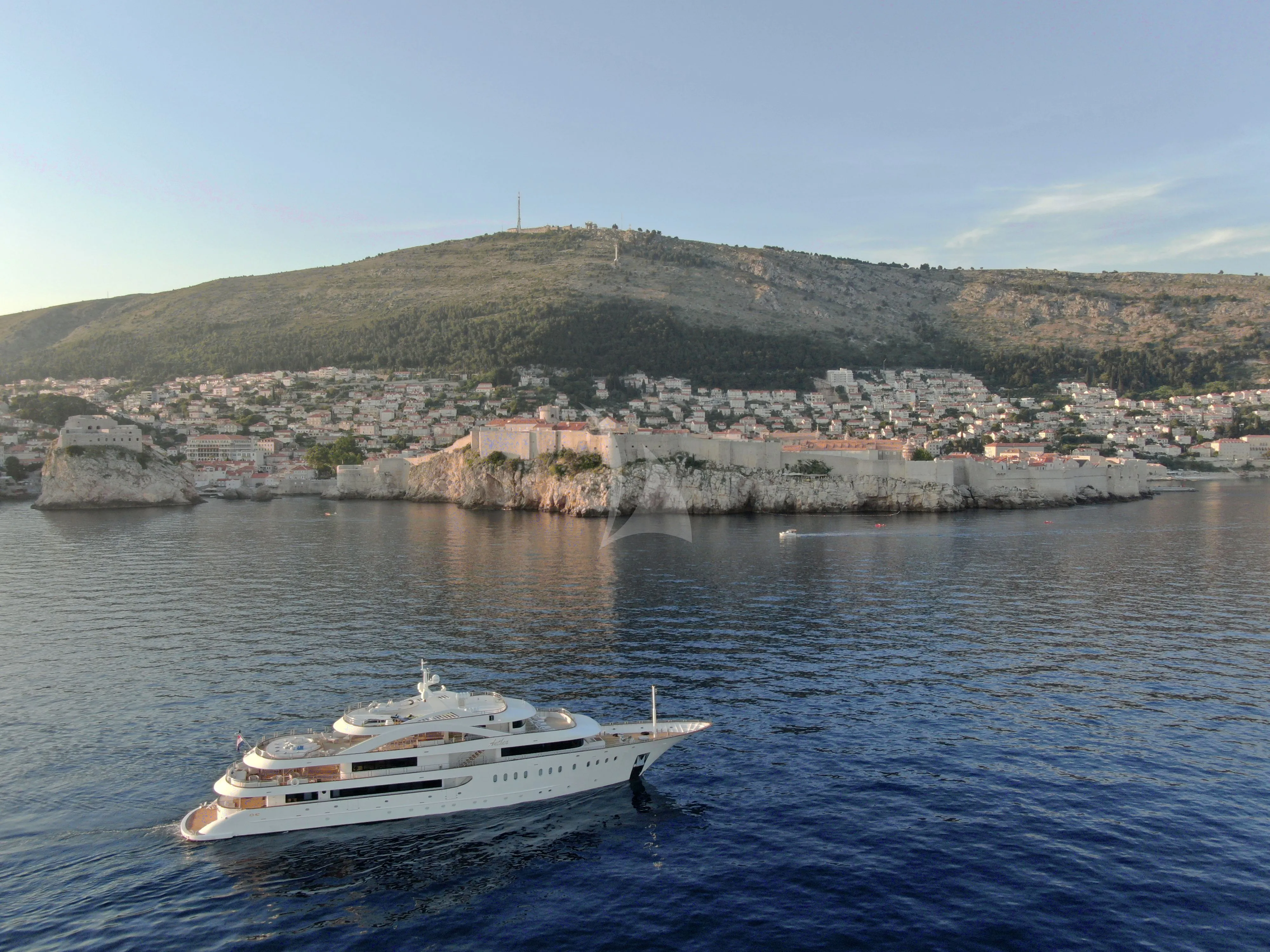 M/Y ANTHEA
