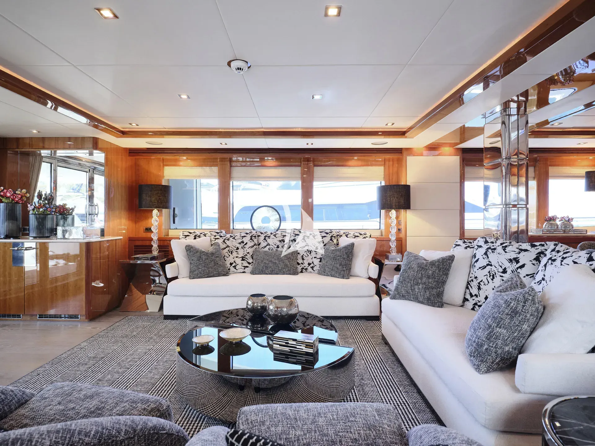 WHITE PEARL I