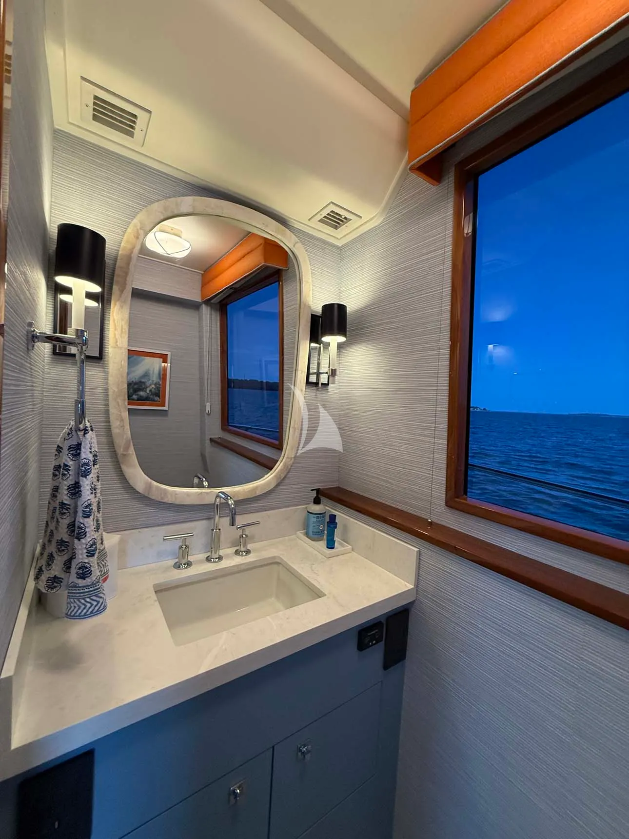 SOUTHERN SKY