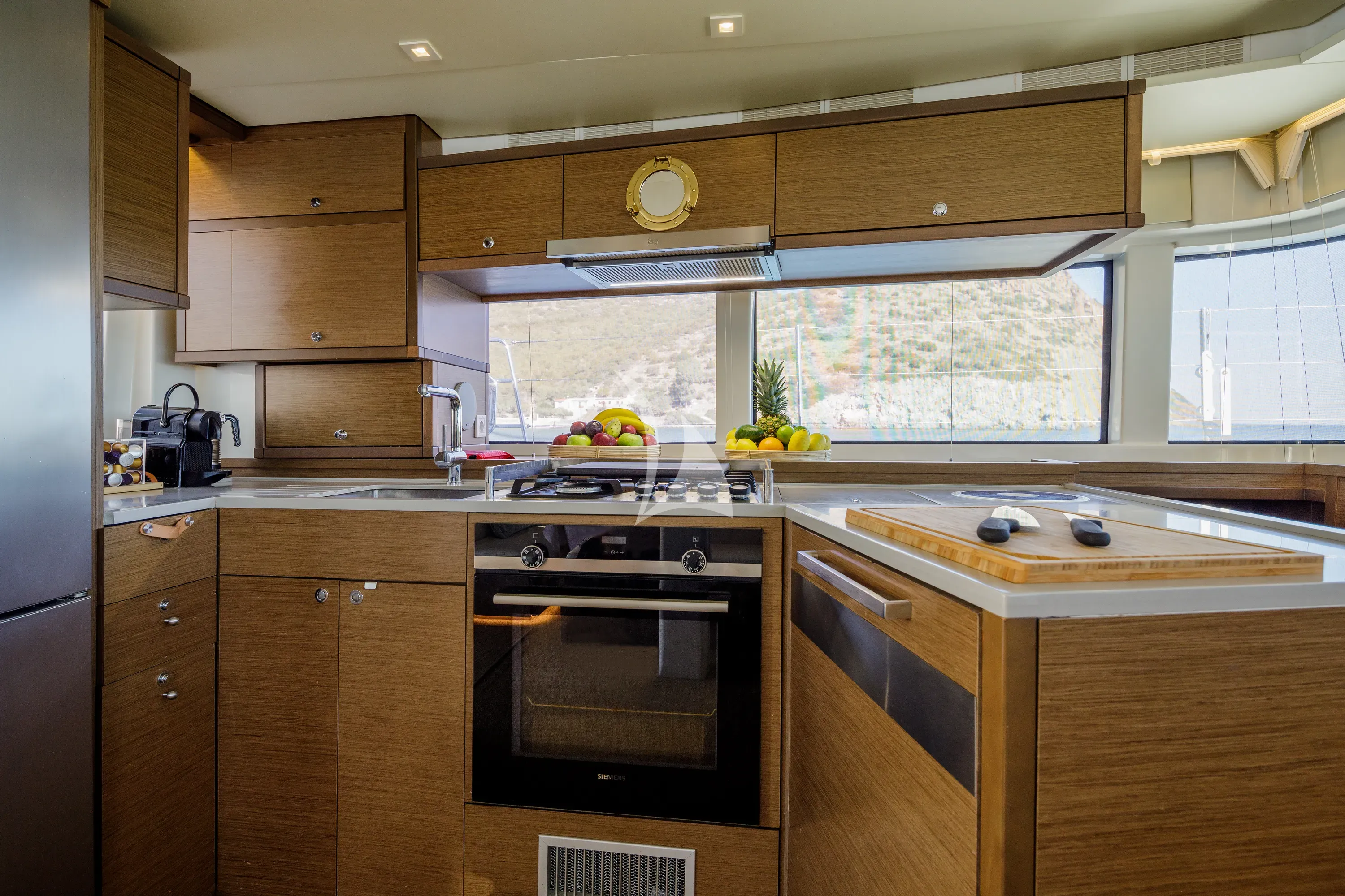 ELVIRA 52
