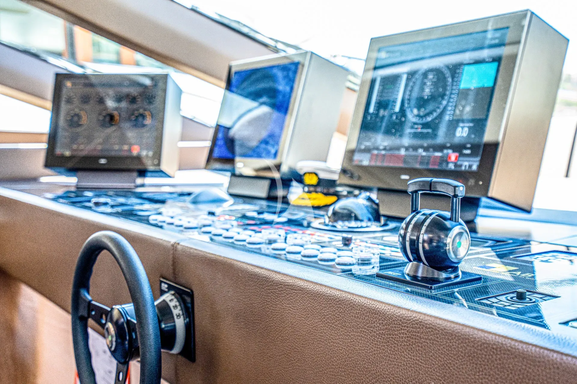 FAST & FURIOUS