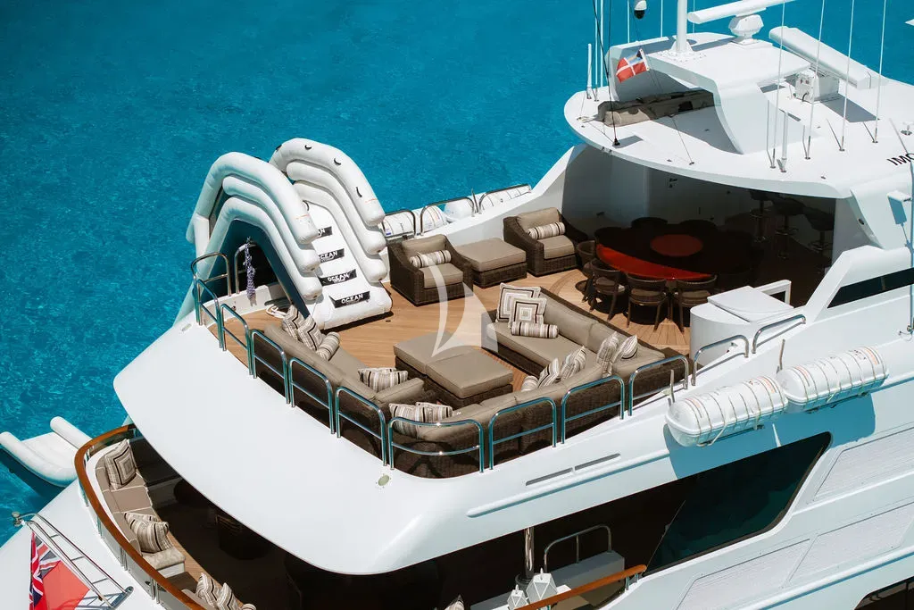 OCEAN CLUB