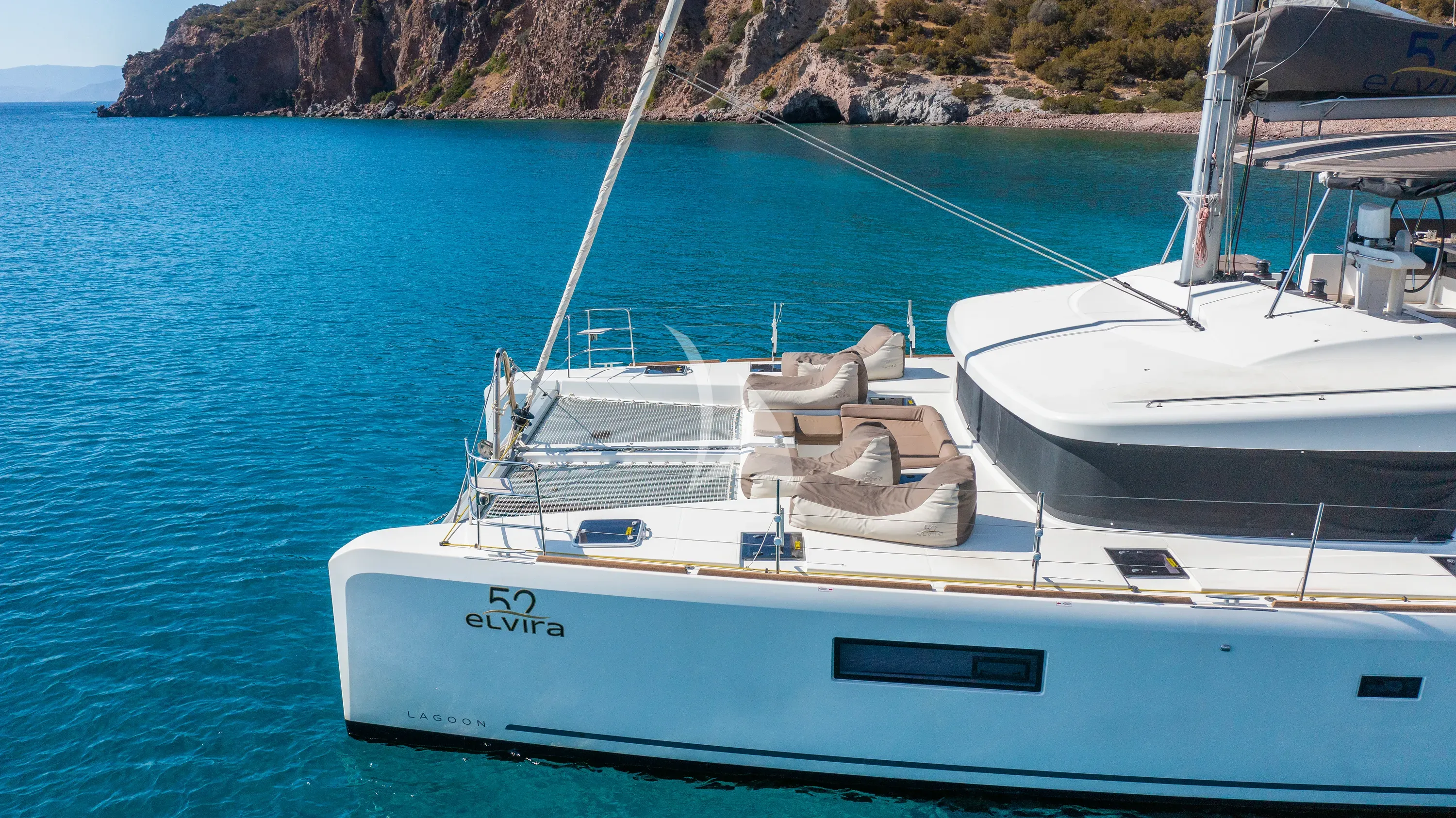 ELVIRA 52