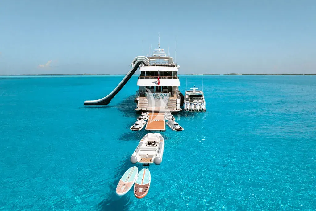 OCEAN CLUB